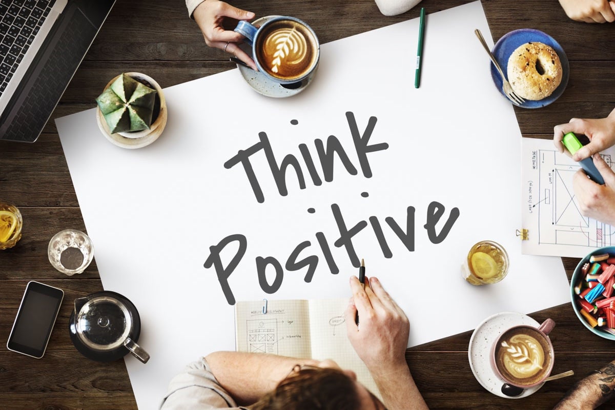 Comment_utiliser_la_pensée_positive_pour_doper_sa_concentration_pendant_le_Bac_2023_