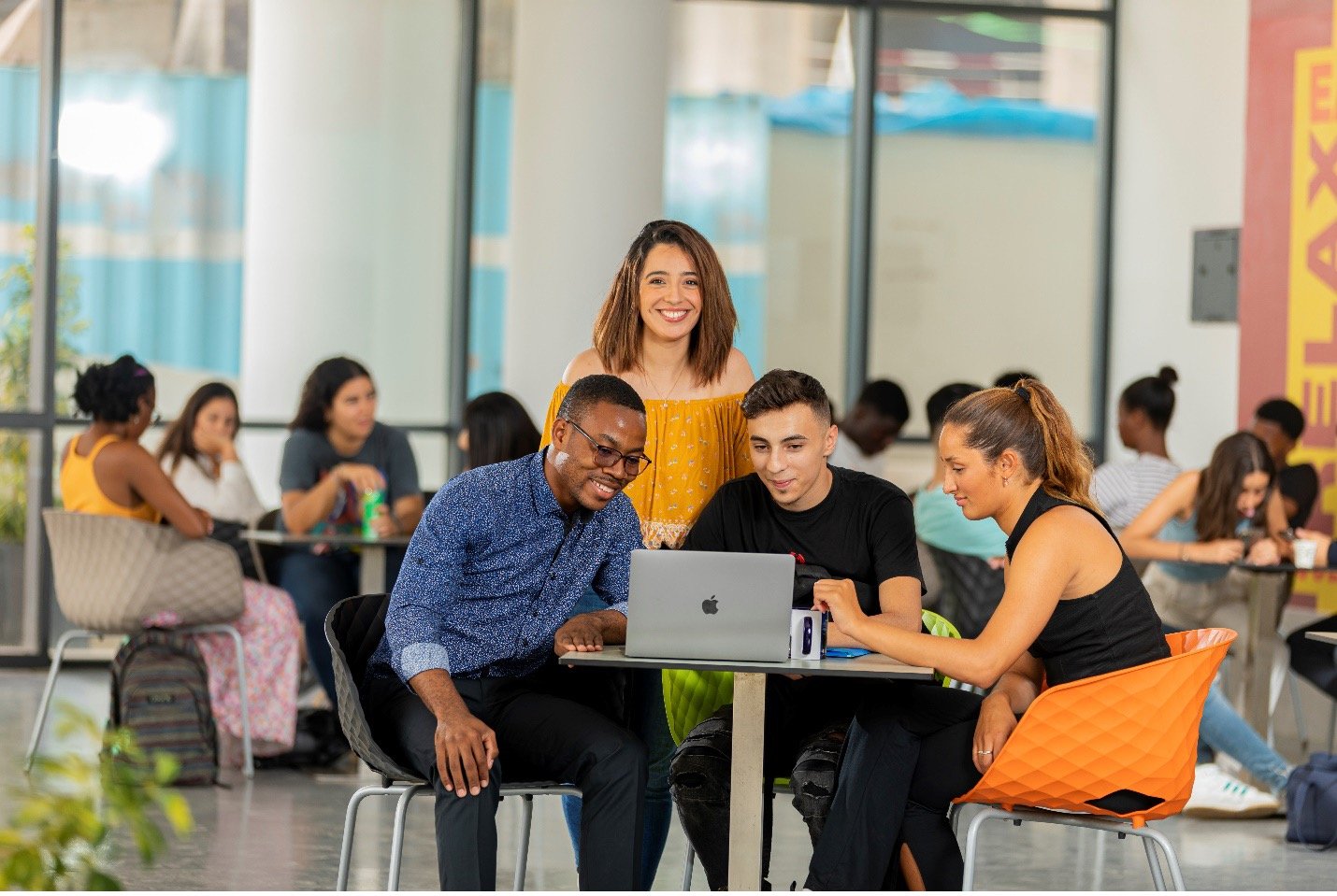 Pour la richesse des échanges avec les autres étudiants
